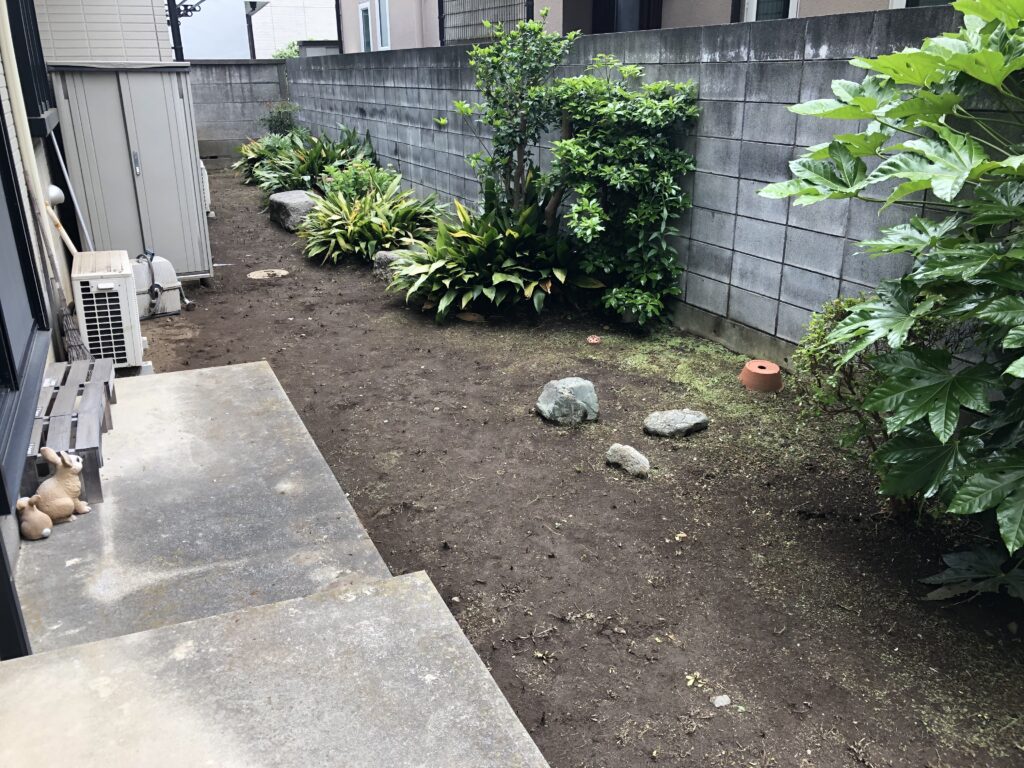 お庭の草刈り・除草作業【世田谷区Ｙ邸様】